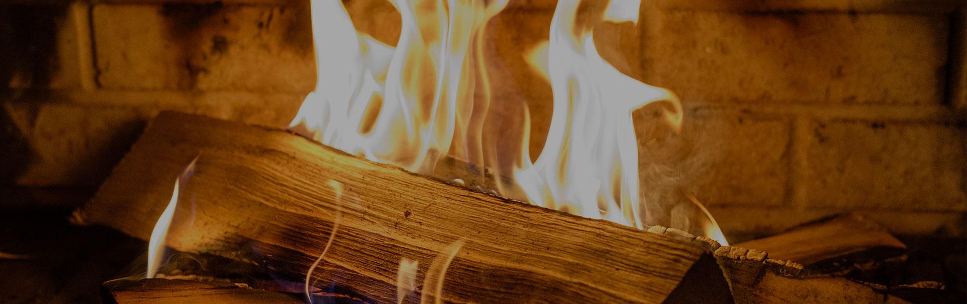 fuoco legna camino